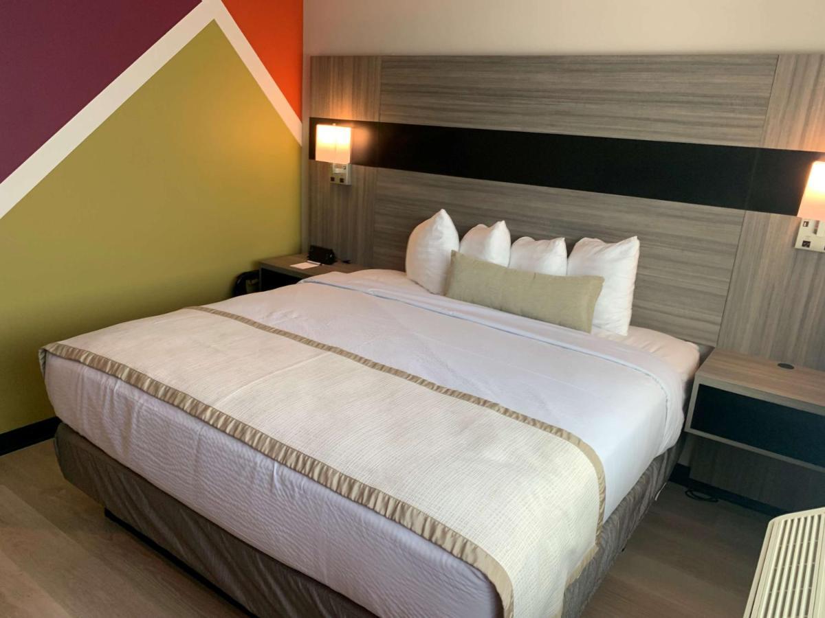 Best Western Plus Brooklyn-Prospect Park New York Exterior photo